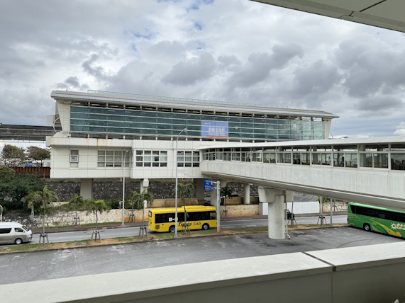 ゆいレール那覇空港駅の外観写真
